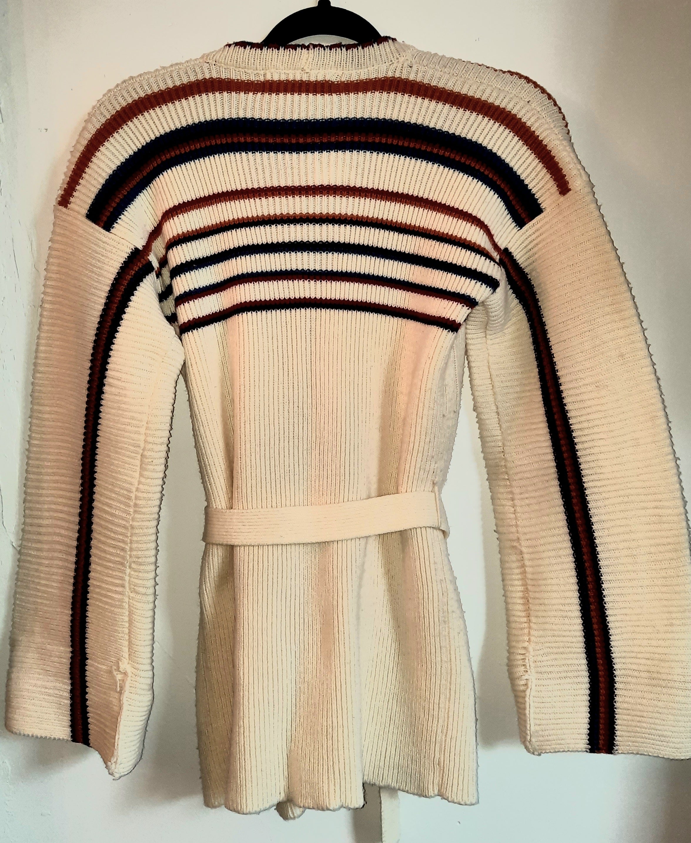 Sweater/ Cardigan